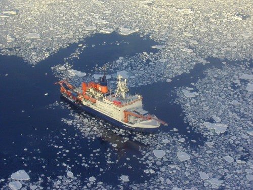 R/V Polarstern in icy seas Eismeer [Photo Credit: Alfred Wegener Institute, Germany]